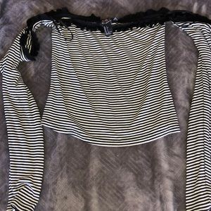 Off the shoulder long sleeve